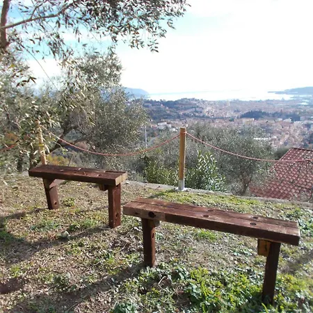 Agriturismo All'isola Che Non C'e' * 라스페치아